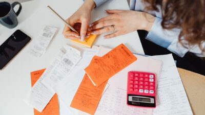 Comisiones bancarias: cuáles son comunes y cómo evitarlas