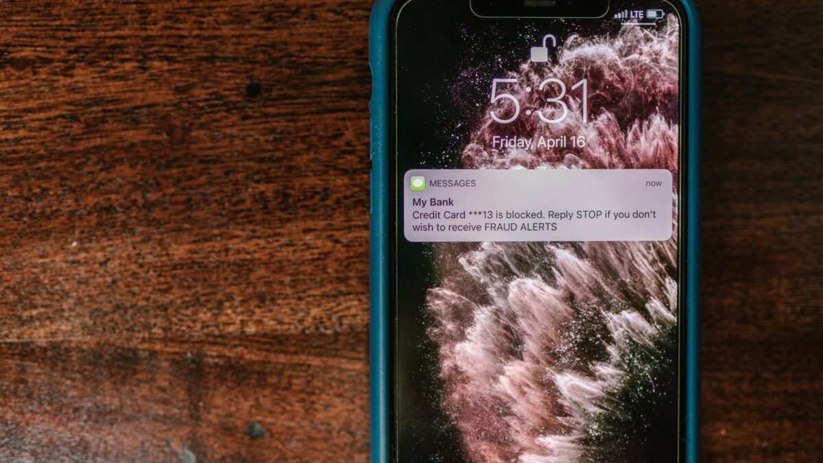 Fraudes bancarios por SMS y llamadas: cómo reconocerlos